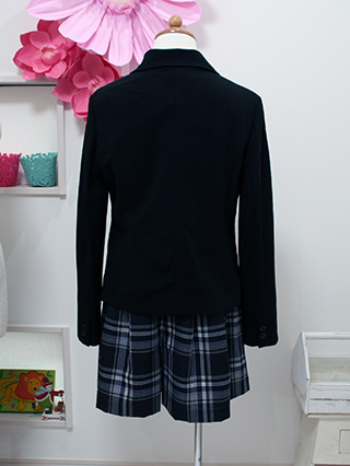 組曲　黒ジャケットとキュロットスカートのスーツ　150/160(サイズ160)
