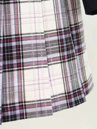 メゾピアノ 紺ブレザーにチェックスカートのスーツ 160