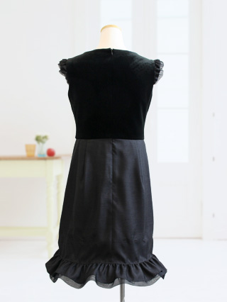 バーバリー 大きなコサージュ付きブラックドレス 150(セット内容:ワンピース・カーディガン)